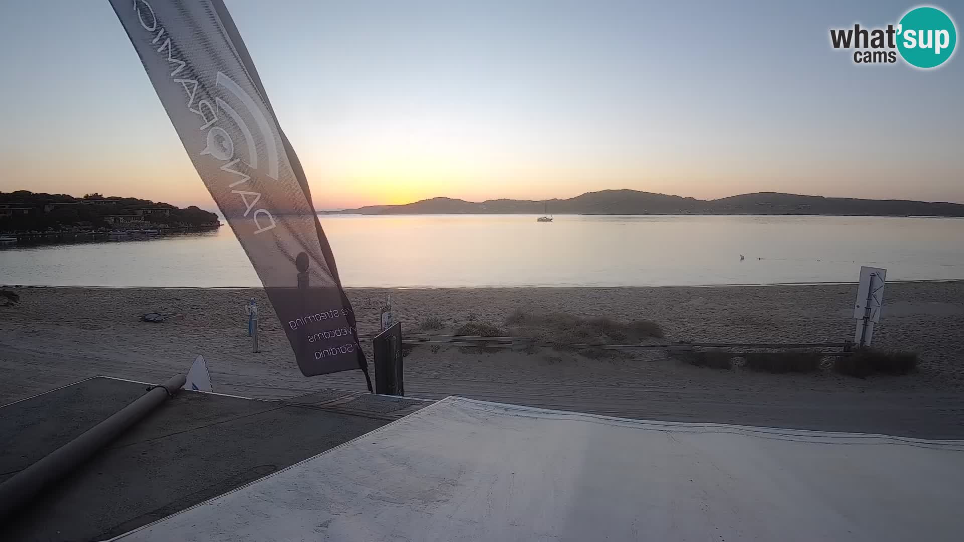 Webcam en direct de planche à voile et de kite surf à Porto Pollo – Sardaigne – Italie