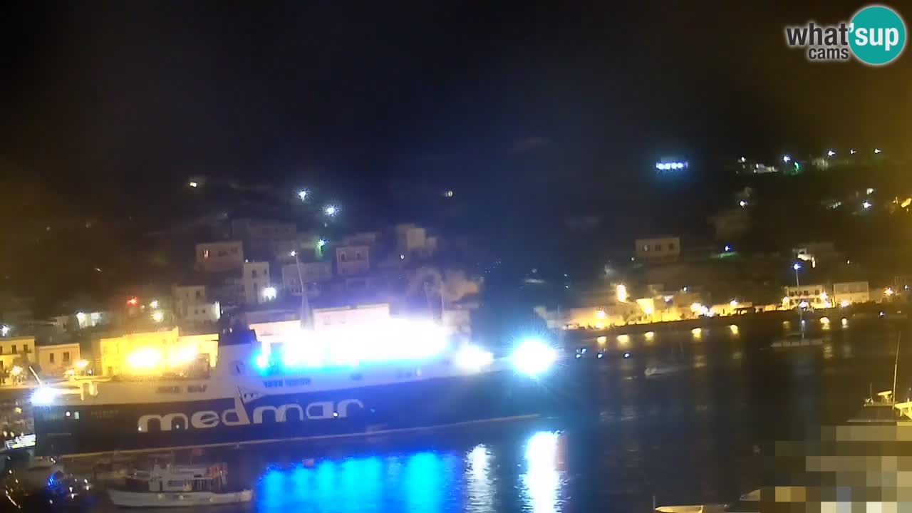 Island of Ponza livecam – the port webcam live