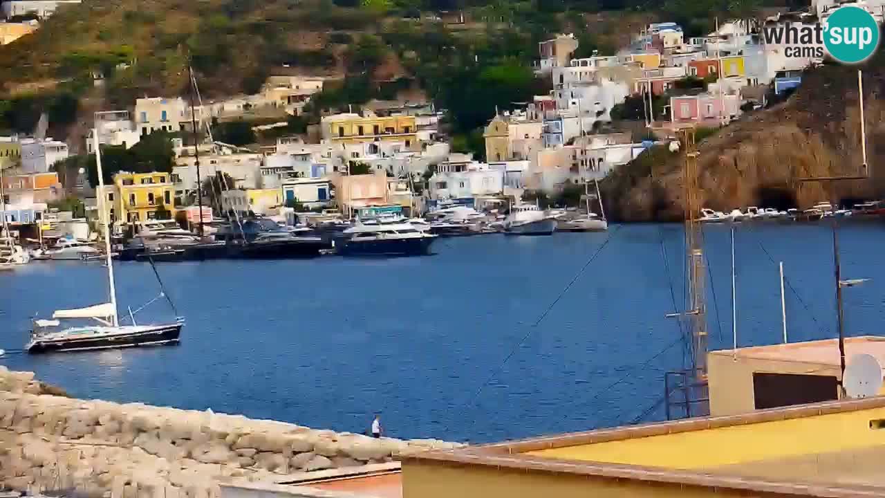 Island of Ponza livecam – the port webcam live