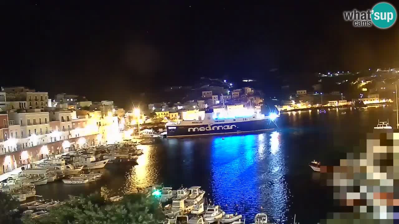 Otok Ponza web kamera Luka