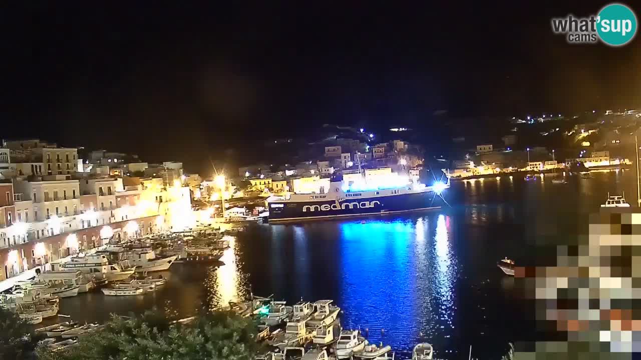 Otok Ponza web kamera Luka