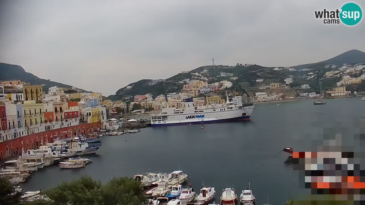 Island of Ponza livecam – the port webcam live