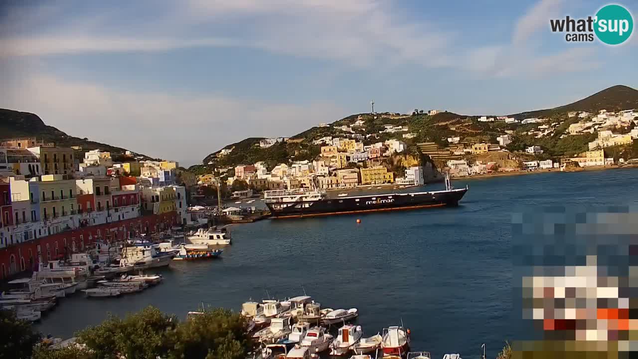 Island of Ponza livecam – the port webcam live