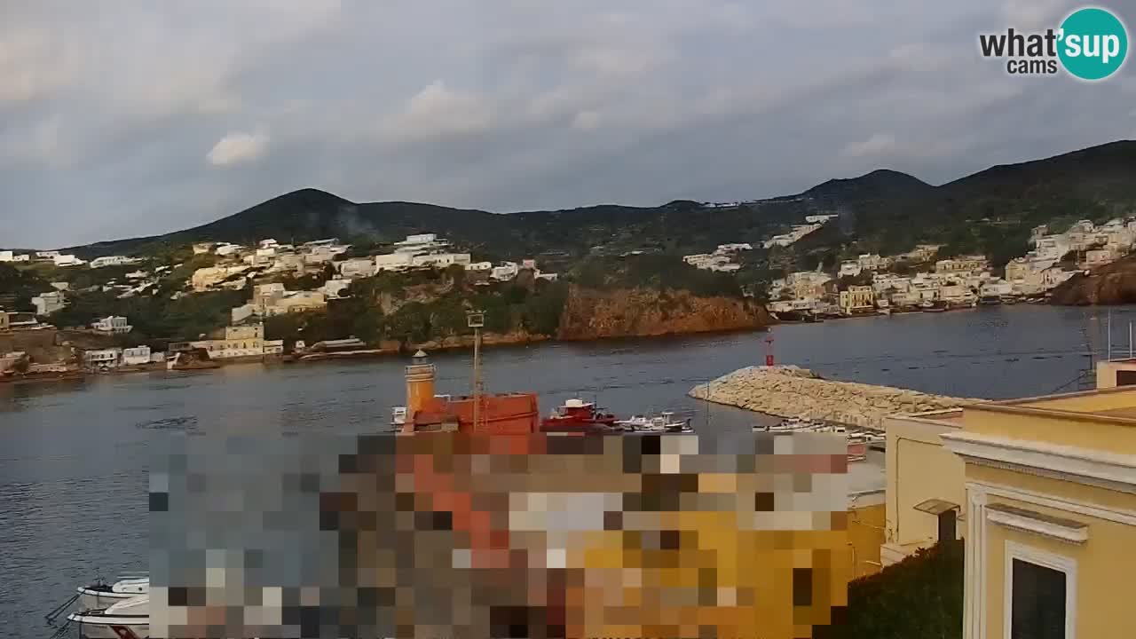 Otok Ponza web kamera Luka