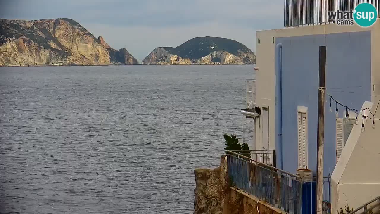 Isola di Ponza – Il Porto – vista dal Palazzo Comunale