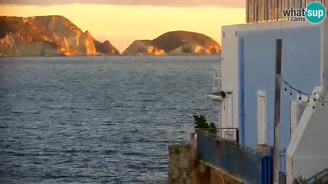 Isola di Ponza – Il Porto – vista dal Palazzo Comunale