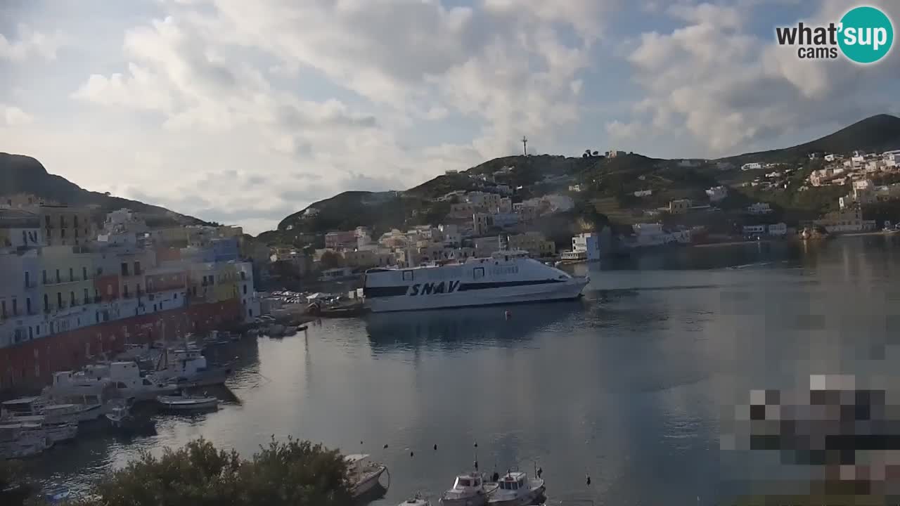 Island of Ponza livecam – the port webcam live