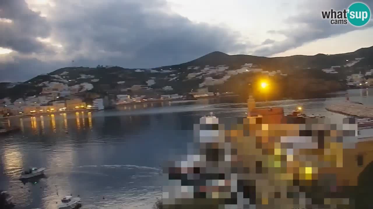 Otok Ponza kamera Pogled na pristanišče