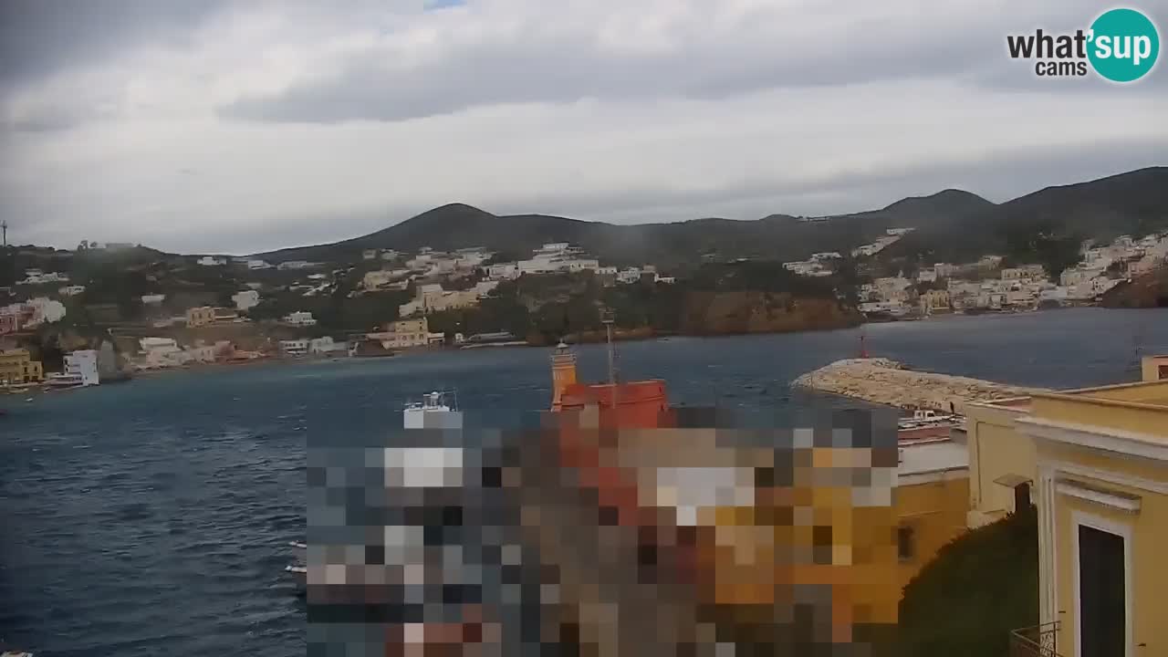 Otok Ponza web kamera Luka