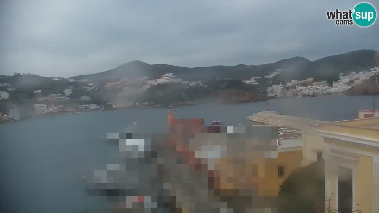 Otok Ponza kamera Pogled na pristanišče