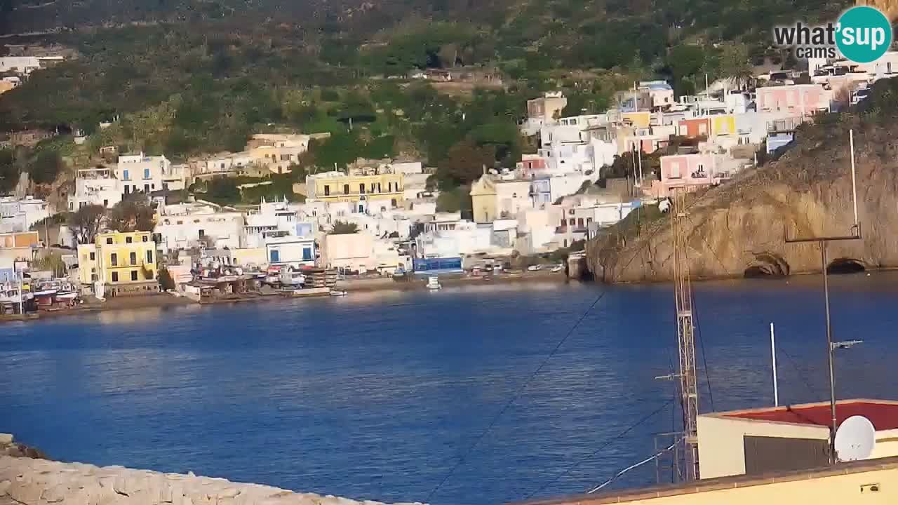 Otok Ponza web kamera Luka