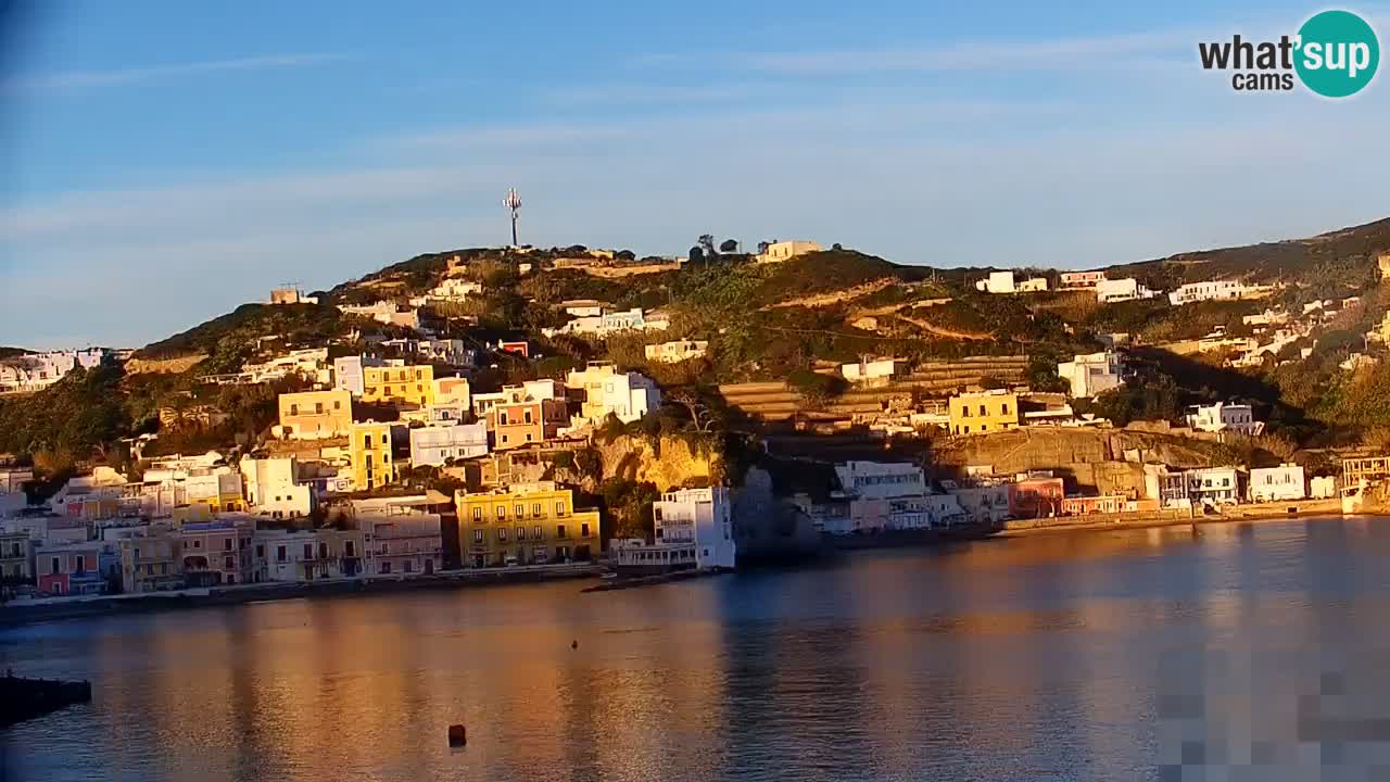 Otok Ponza kamera Pogled na pristanišče