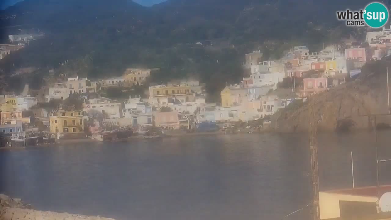 Isola di Ponza – Il Porto – vista dal Palazzo Comunale