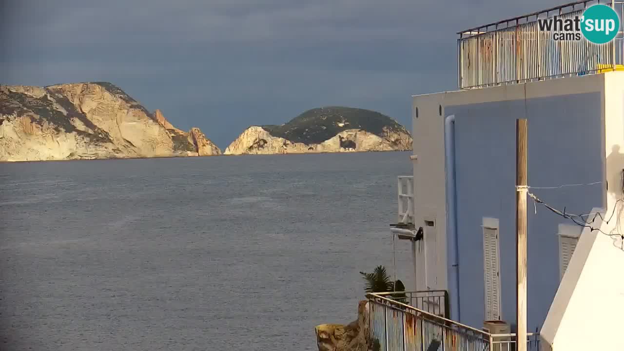 Island of Ponza livecam – the port webcam live