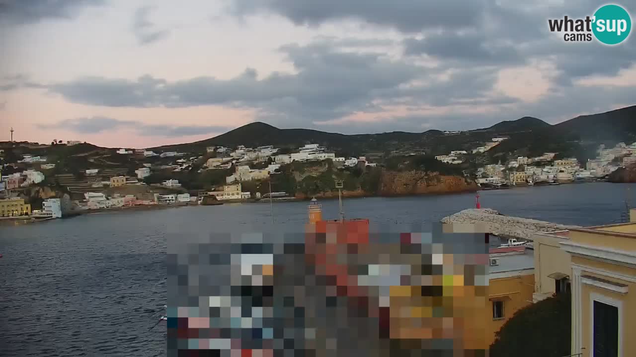 Otok Ponza web kamera Luka