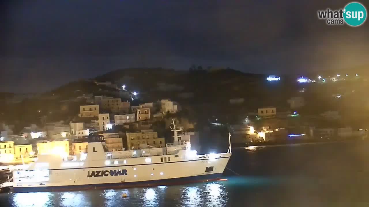 Island of Ponza livecam – the port webcam live