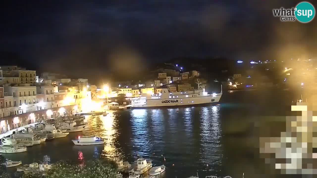 Island of Ponza livecam – the port webcam live