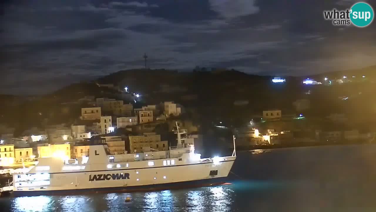 Island of Ponza livecam – the port webcam live