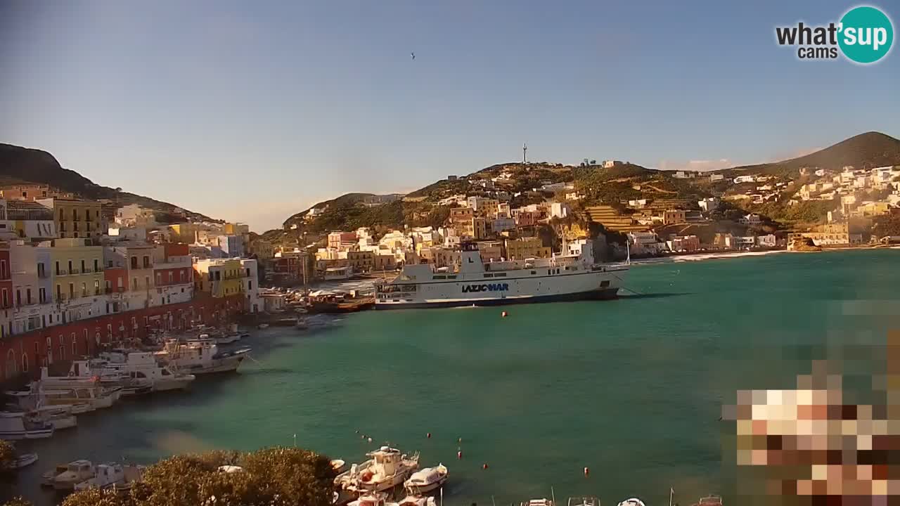 Island of Ponza livecam – the port webcam live