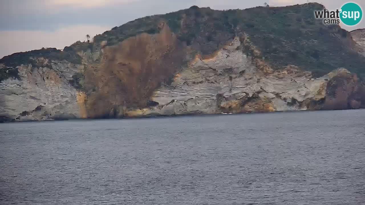 Island of Ponza livecam – the port webcam live