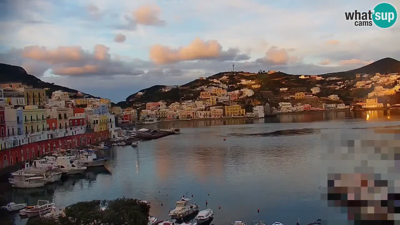 Insel Ponza webcam – Port