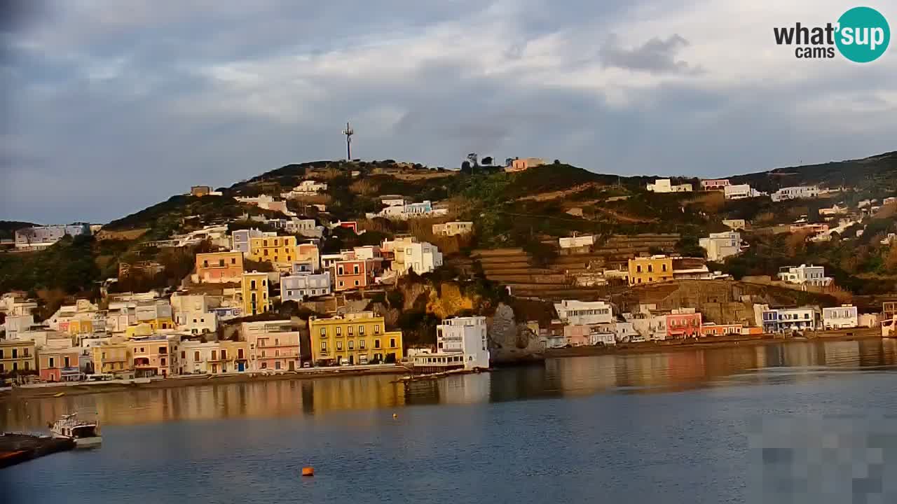 Insel Ponza webcam – Port