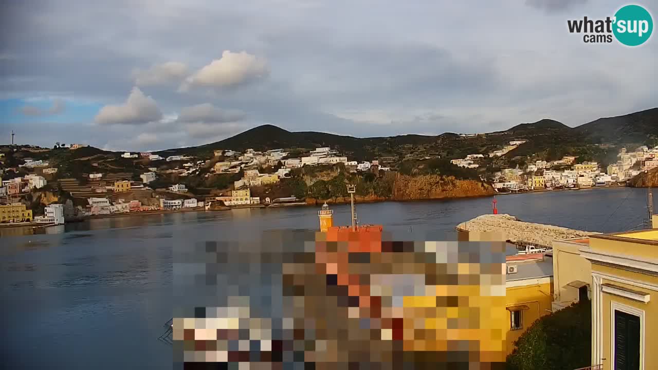 Otok Ponza kamera Pogled na pristanišče