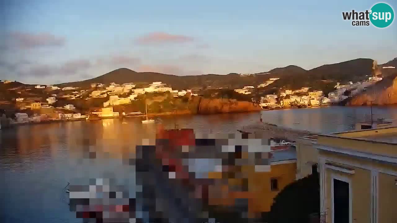 Island of Ponza livecam – the port webcam live