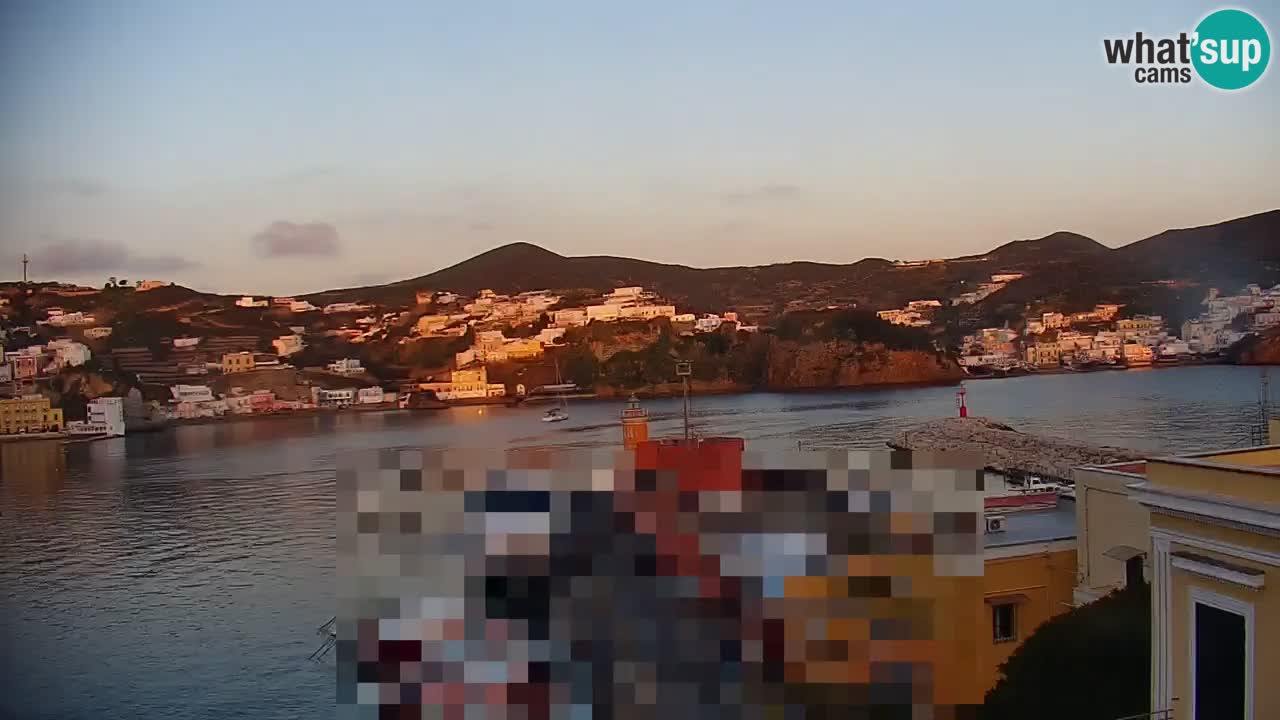 Otok Ponza kamera Pogled na pristanišče