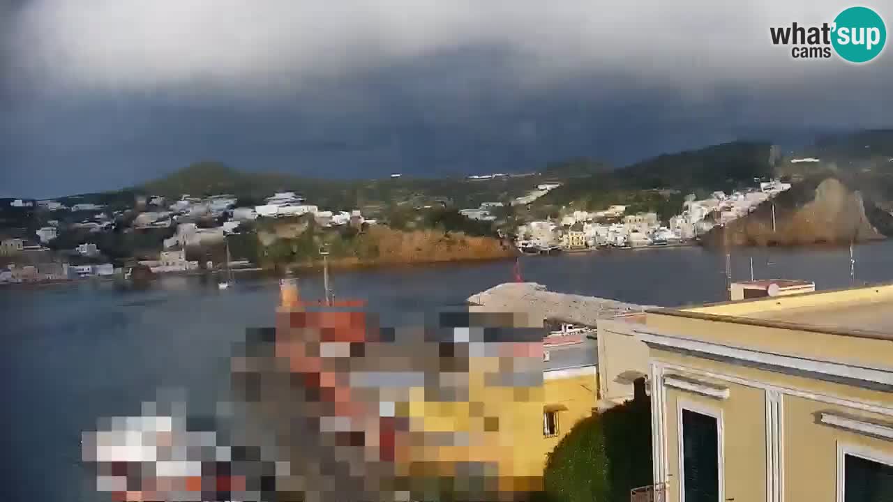 Otok Ponza kamera Pogled na pristanišče