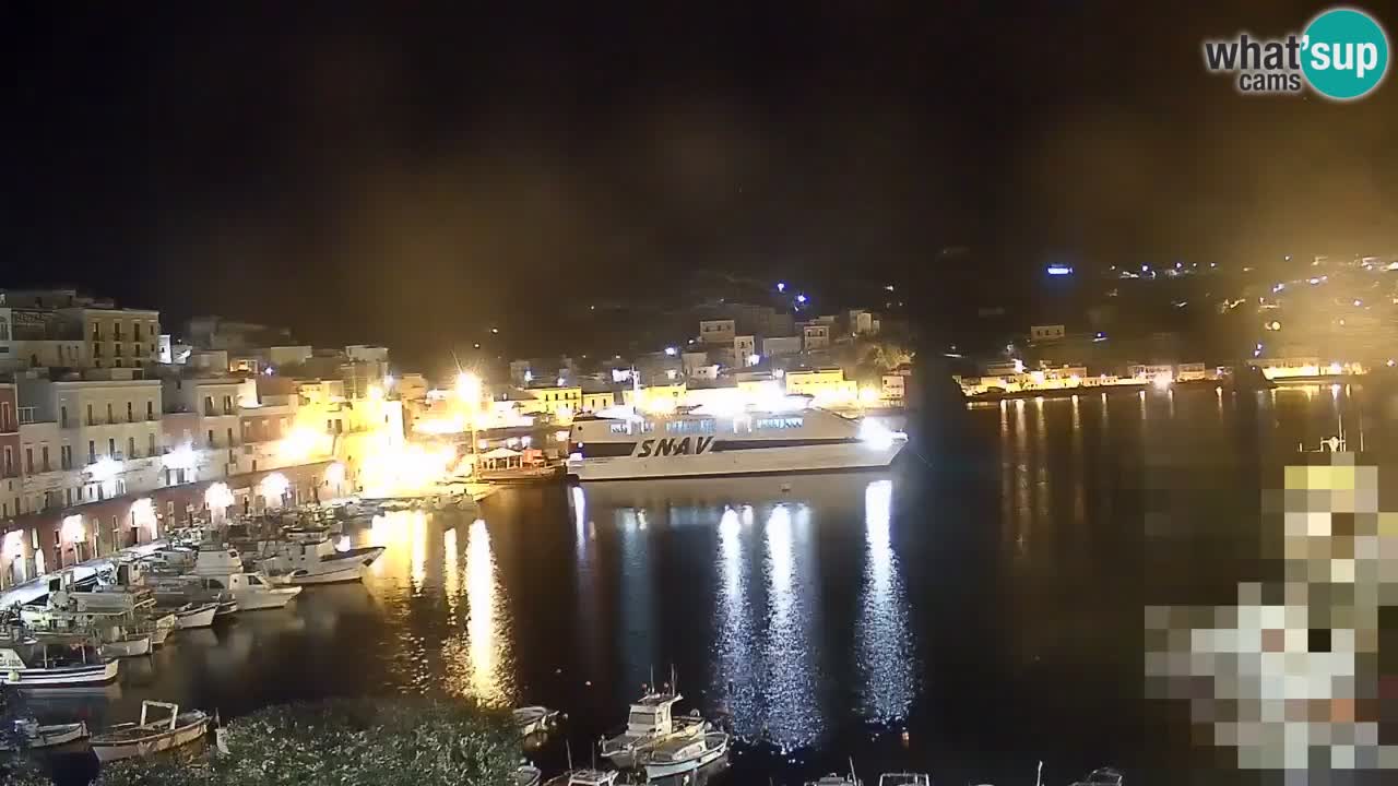 Island of Ponza livecam – the port webcam live