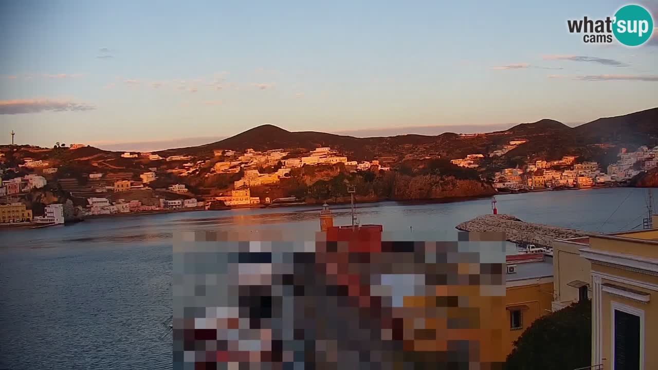 Insel Ponza webcam – Port