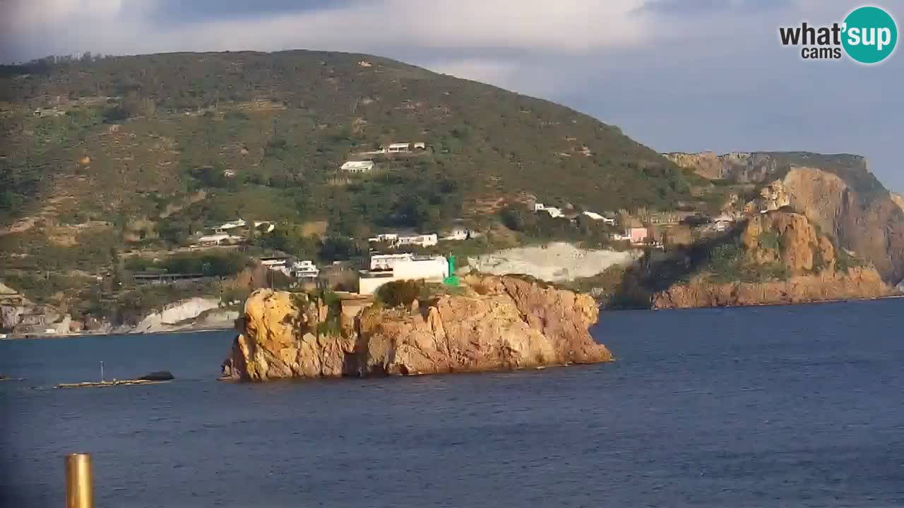 Island of Ponza livecam – the port webcam live