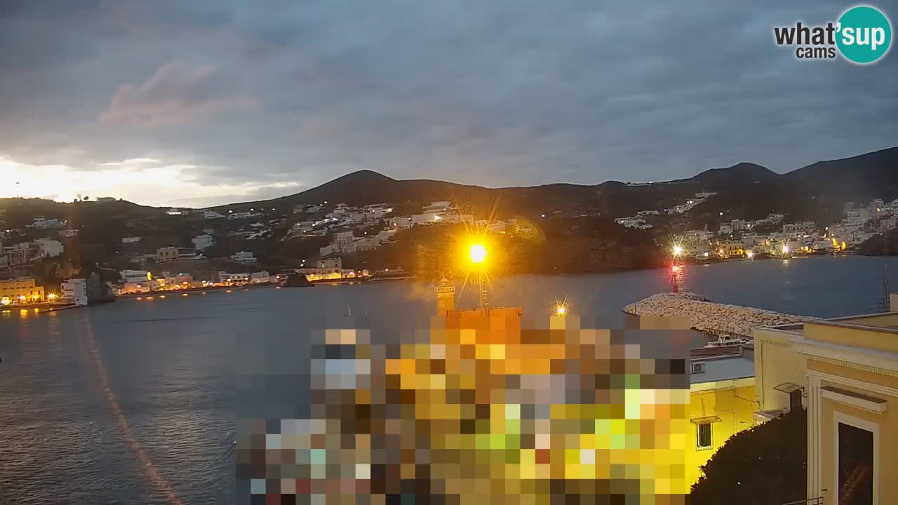 Otok Ponza kamera Pogled na pristanišče