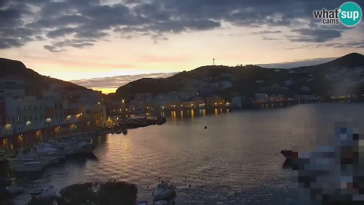 Otok Ponza kamera Pogled na pristanišče