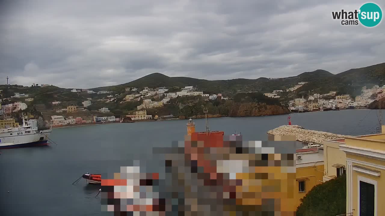 Island of Ponza livecam – the port webcam live