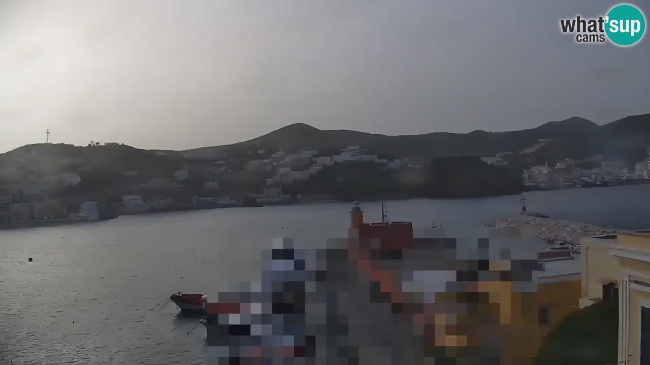 Otok Ponza kamera Pogled na pristanišče