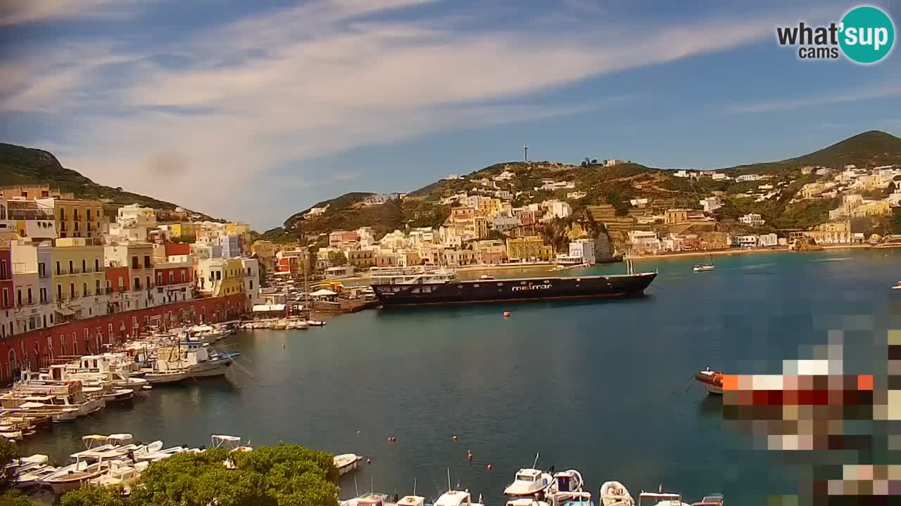 Island of Ponza livecam – the port webcam live