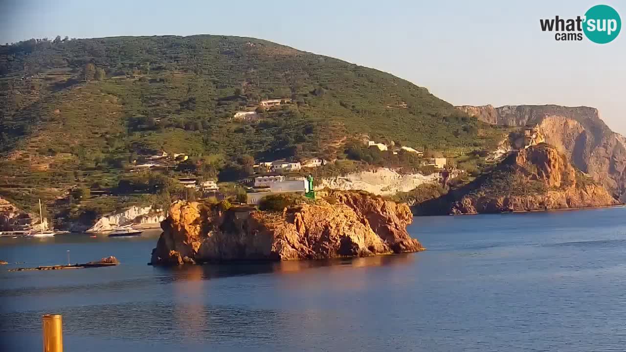 Island of Ponza livecam – the port webcam live