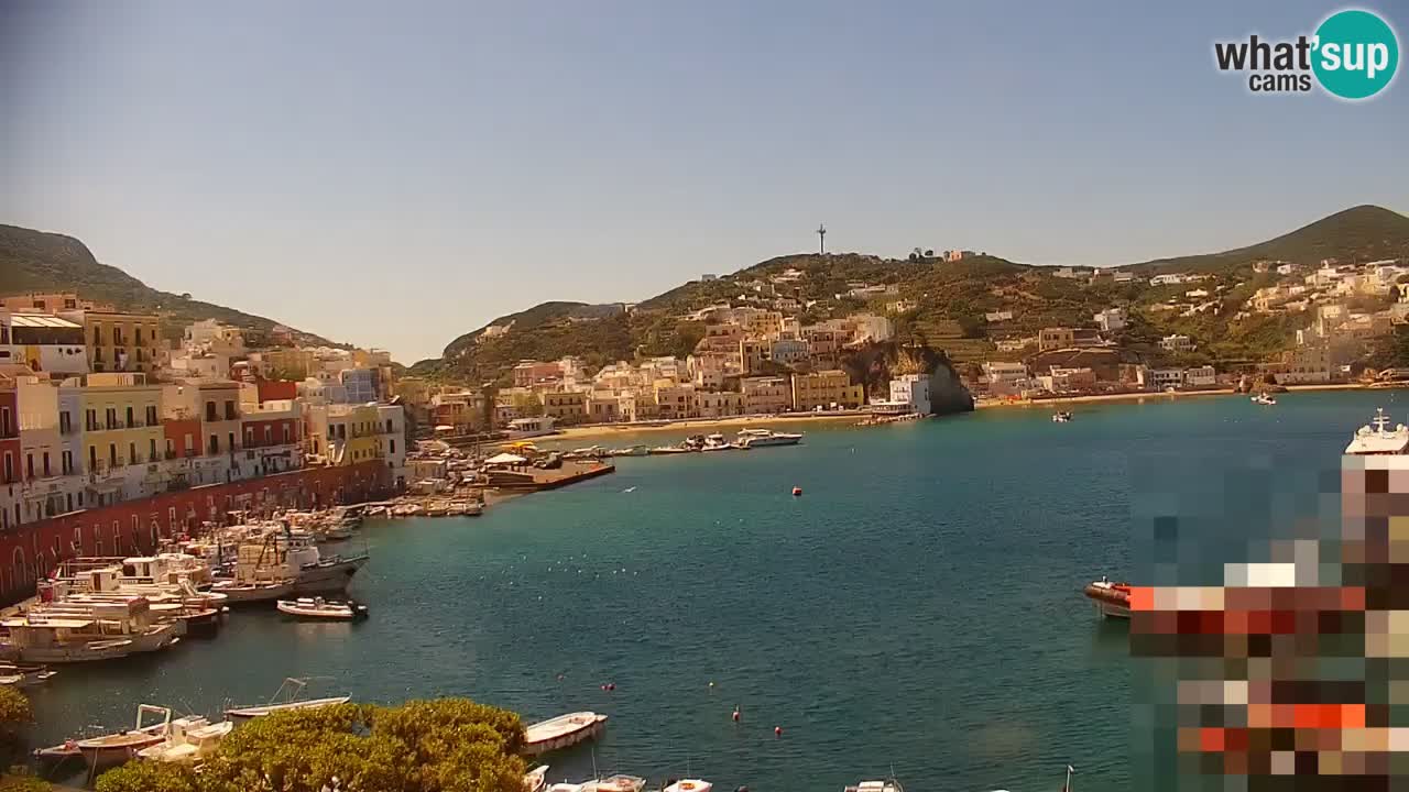 Island of Ponza livecam – the port webcam live
