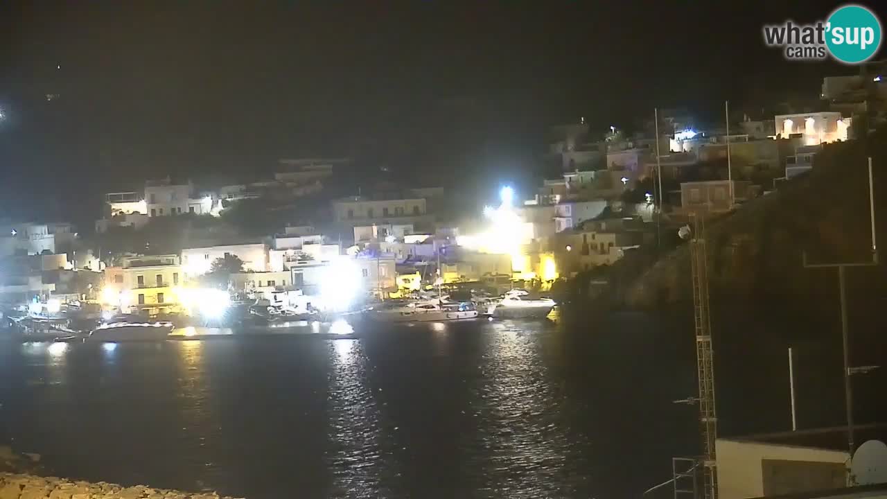 Otok Ponza kamera Pogled na pristanišče