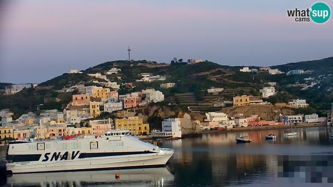 Island of Ponza livecam – the port webcam live