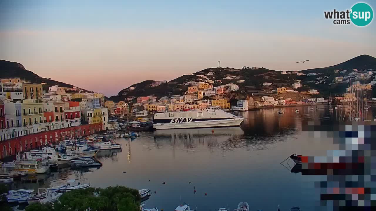 Otok Ponza web kamera Luka
