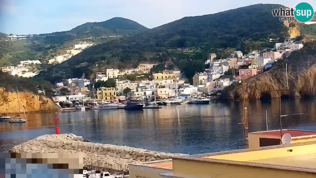 Island of Ponza livecam – the port webcam live