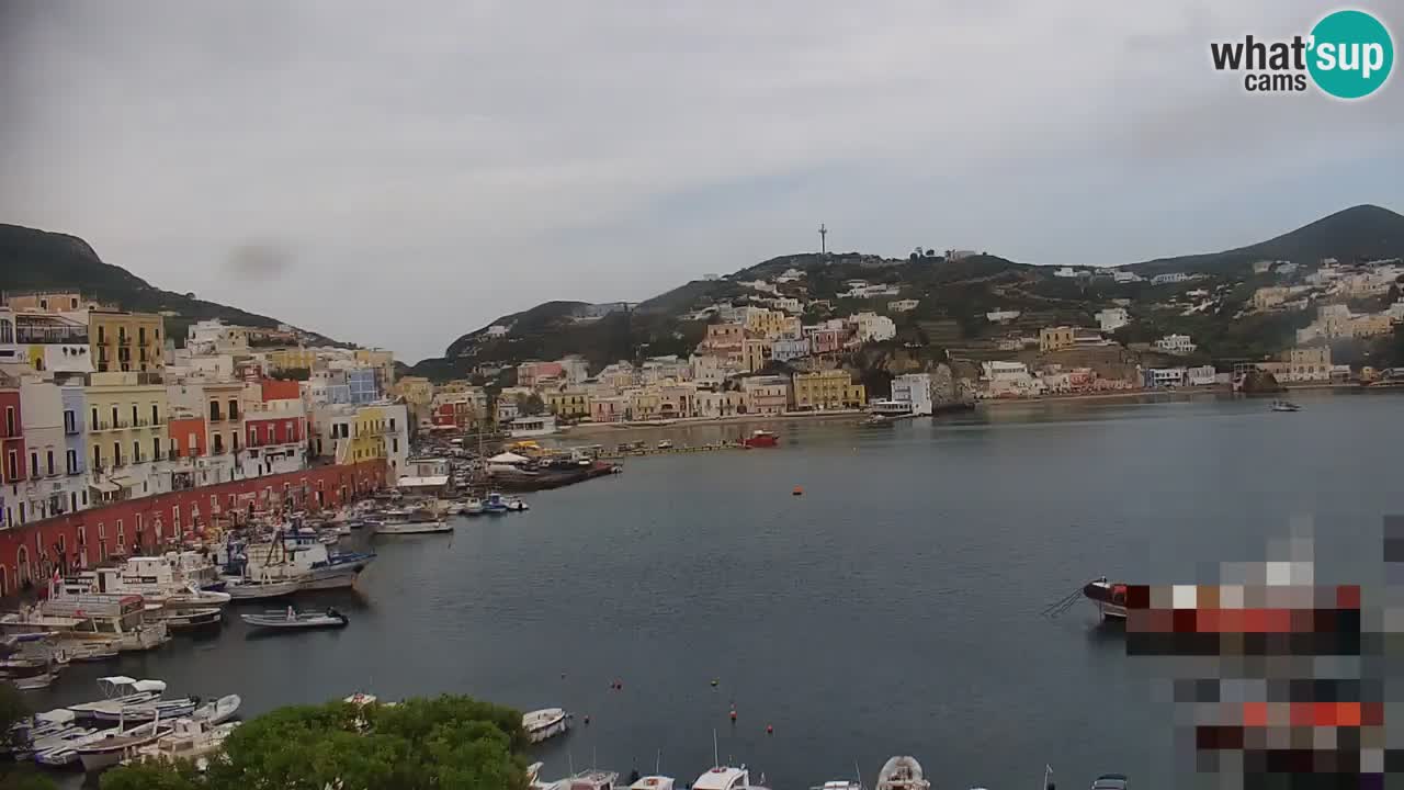 Island of Ponza livecam – the port webcam live