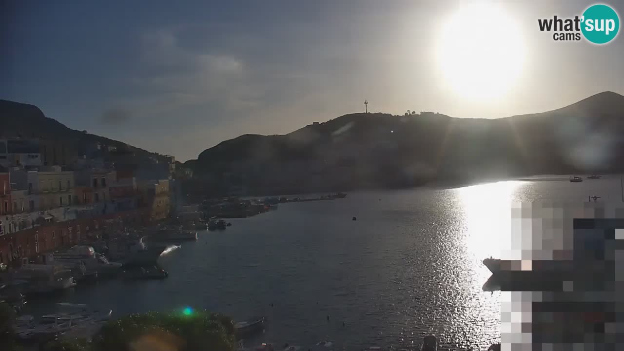 Otok Ponza web kamera Luka