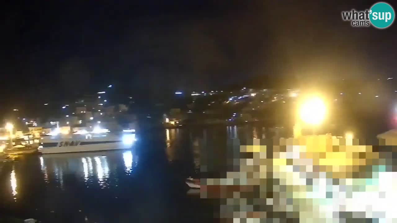 Otok Ponza spletna kamera Pogled na pristanišče