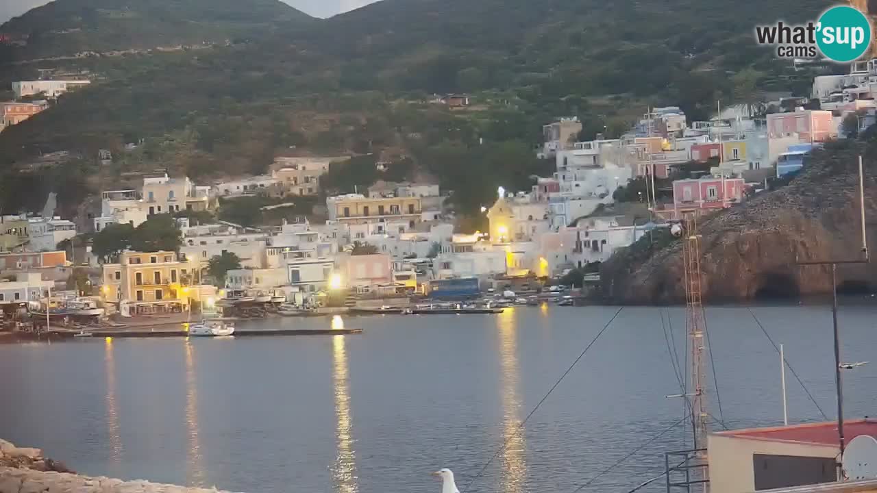 Island of Ponza – the port webcam live