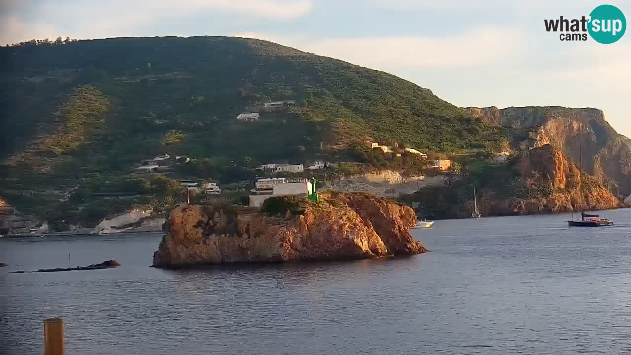 Isla de Ponza – puerto