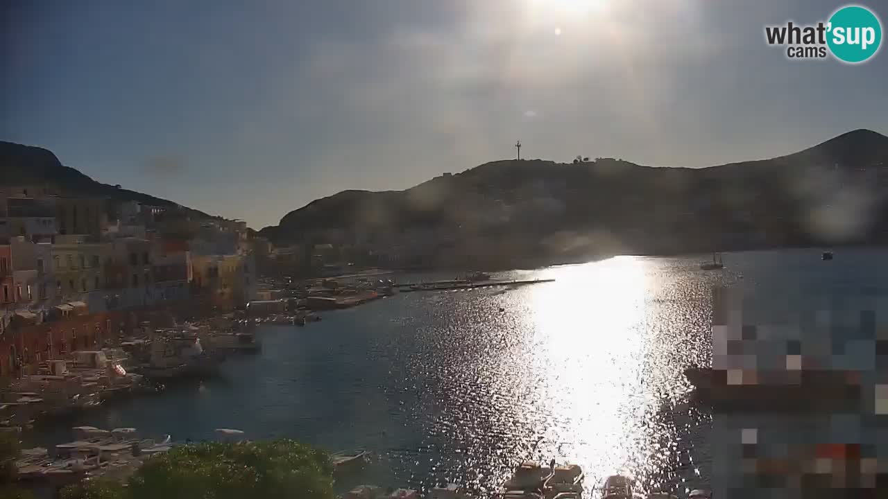 Otok Ponza web kamera Luka